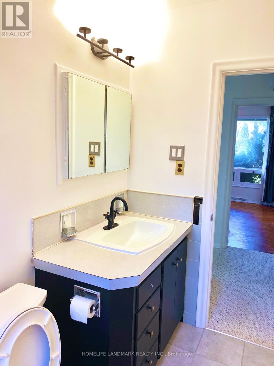 9 Terrington Court, Toronto, Ontario  M3B 2J9 - Photo 19 - C12166755