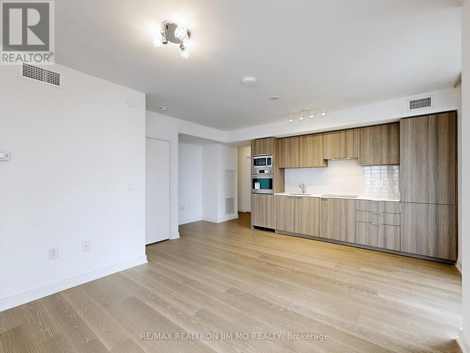 1208 - 11 Wellesley Street W, Toronto, Ontario  M4Y 0G4 - Photo 10 - C12205206