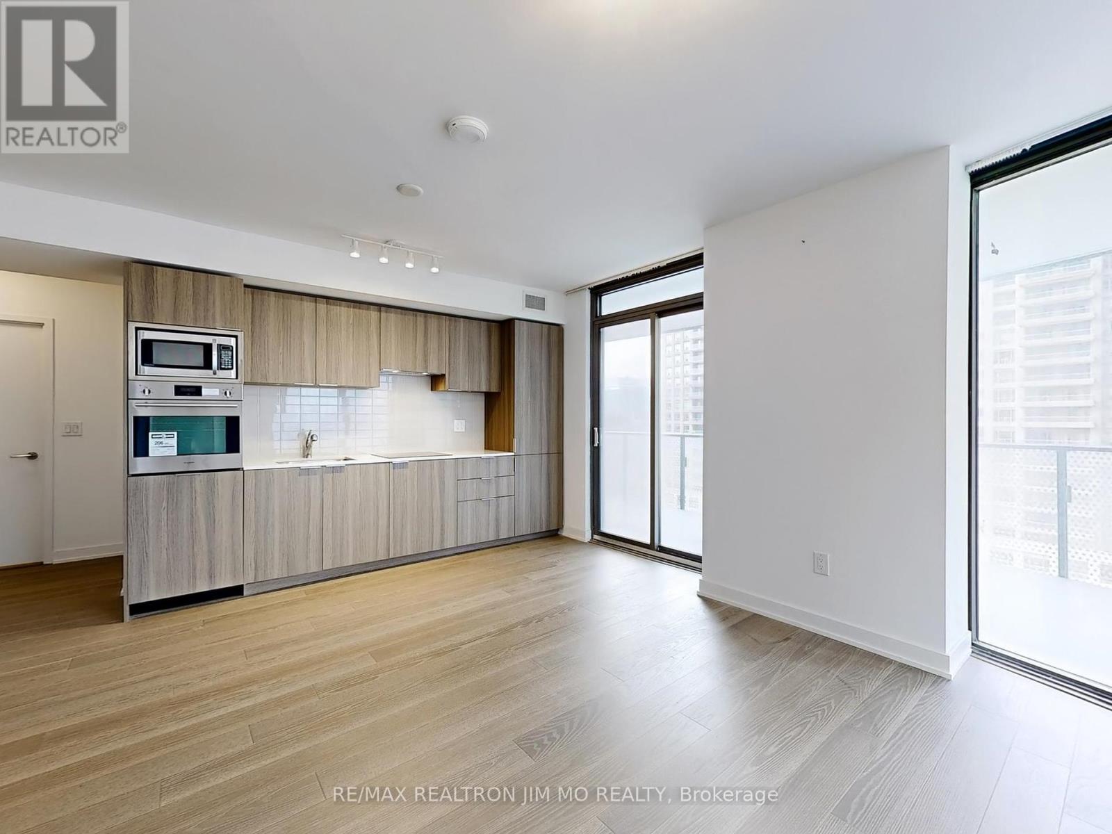 1208 - 11 Wellesley Street W, Toronto, Ontario  M4Y 0G4 - Photo 11 - C12205206