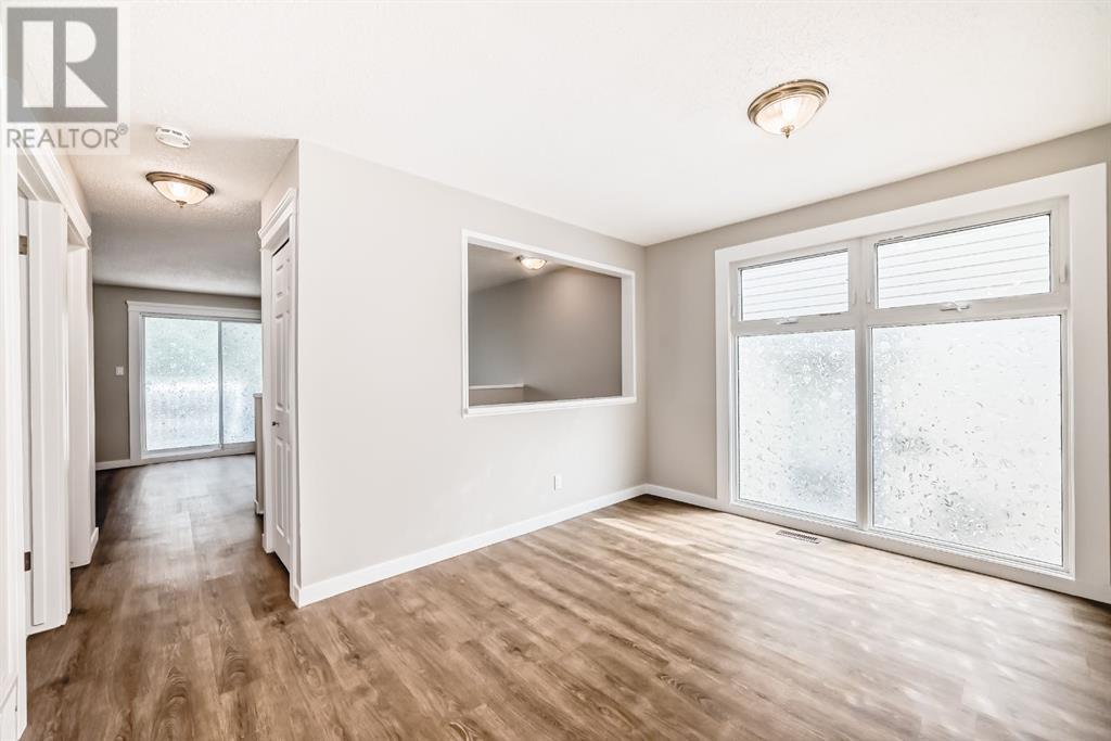 233 Sabrina Way, Calgary, Alberta  T2W 4J4 - Photo 14 - A2227508