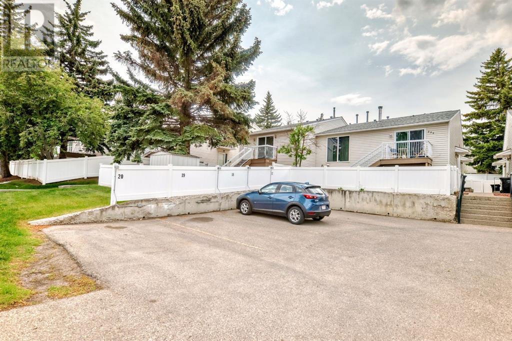 233 Sabrina Way, Calgary, Alberta  T2W 4J4 - Photo 43 - A2227508