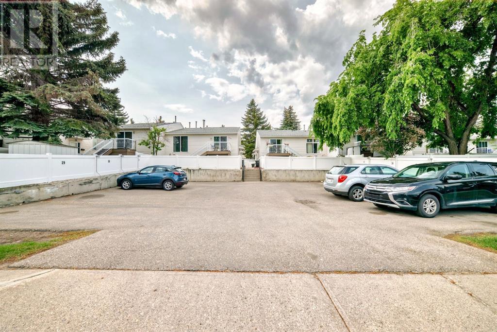 233 Sabrina Way, Calgary, Alberta  T2W 4J4 - Photo 42 - A2227508
