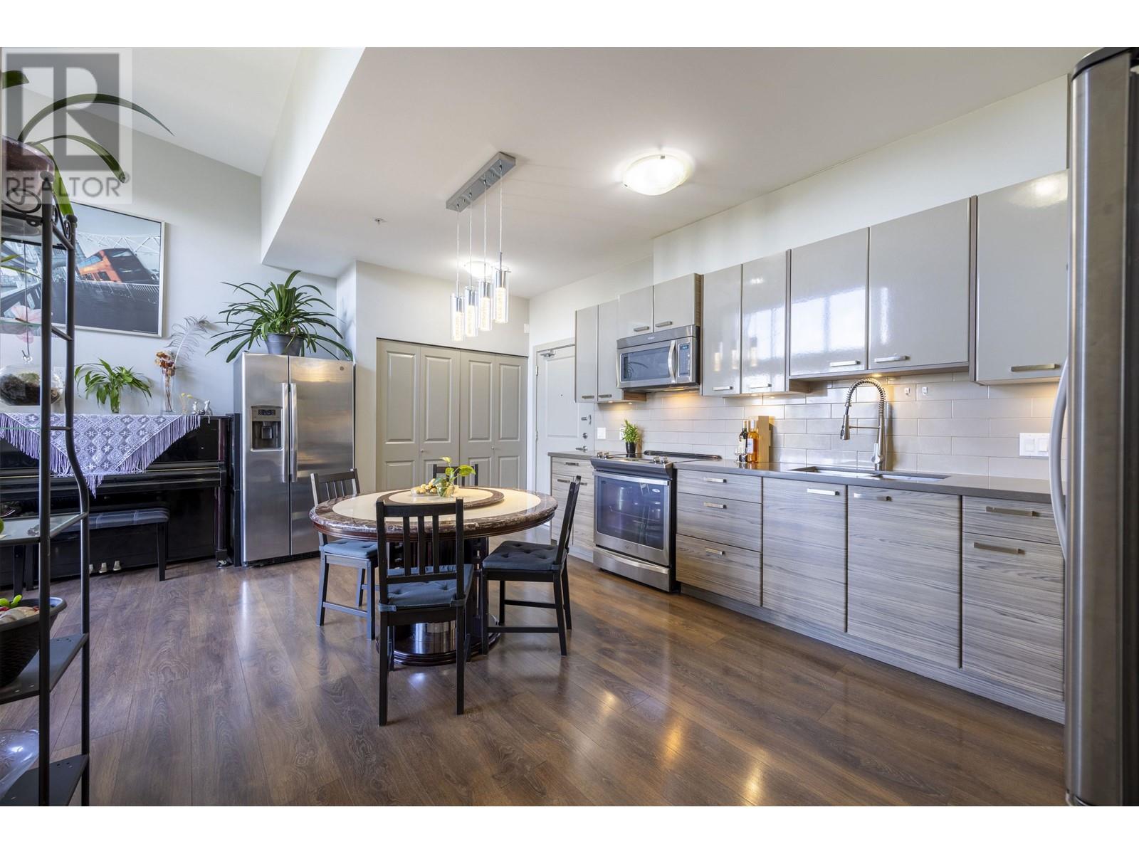 401 6875 Dunblane Avenue, Burnaby, British Columbia  V5J 0G6 - Photo 5 - R3010198
