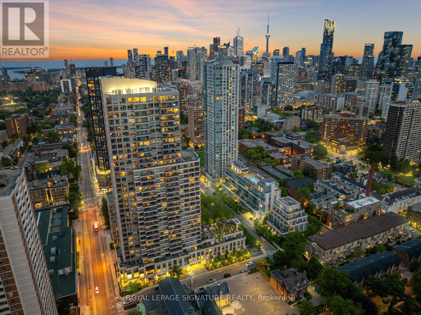 3207 - 500 Sherbourne Street, Toronto, Ontario  M4X 1L1 - Photo 2 - C12183854