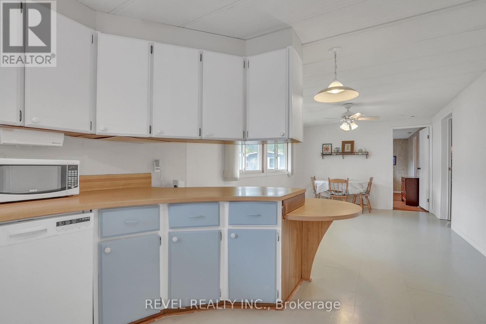 3 Tamarack Drive, Oro-Medonte, Ontario  L0L 1T0 - Photo 13 - S12135245