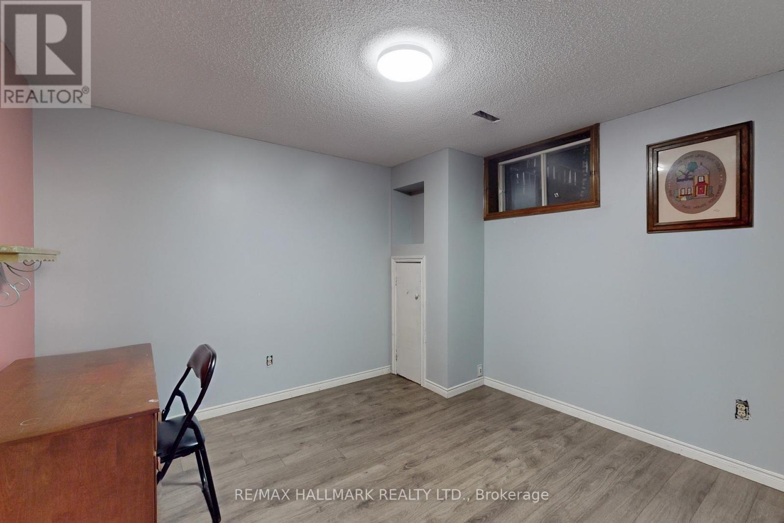 111 Kerr Boulevard, New Tecumseth, Ontario  L9R 1C6 - Photo 36 - N12193379