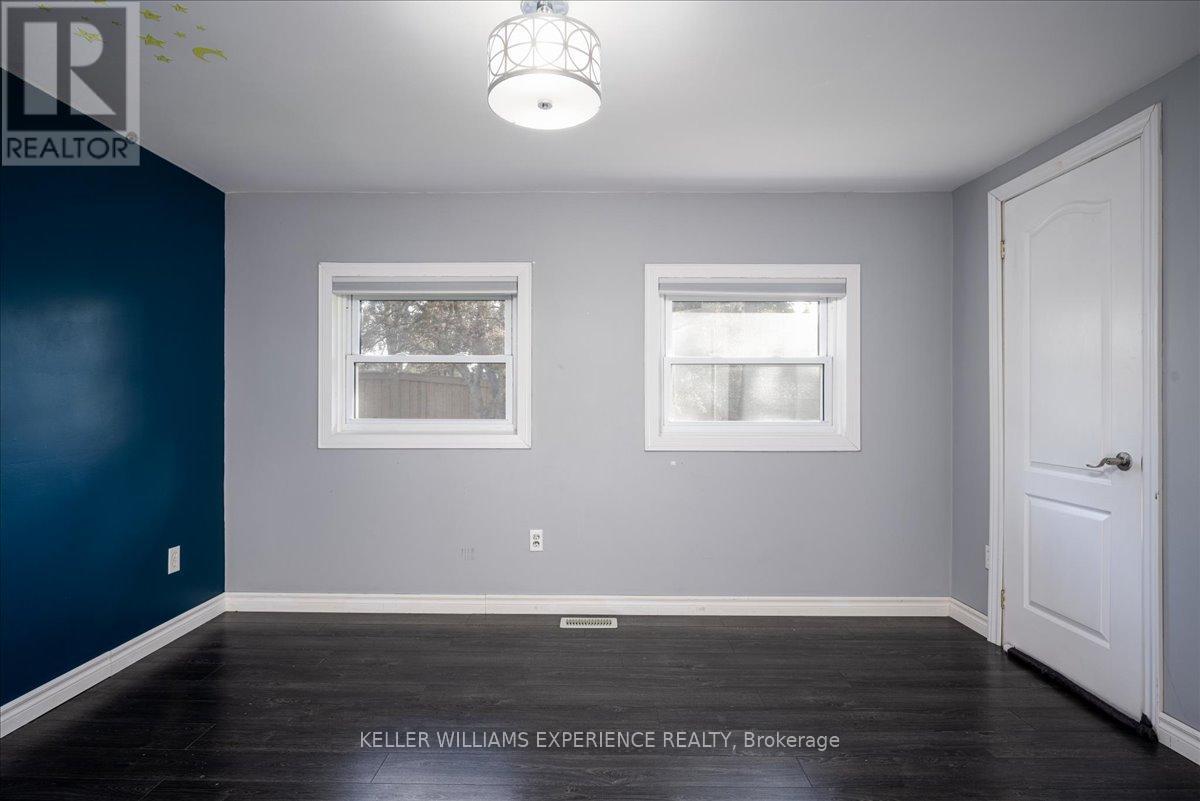 211 Foster Drive, Barrie, Ontario  L4N 3X9 - Photo 31 - S12011264