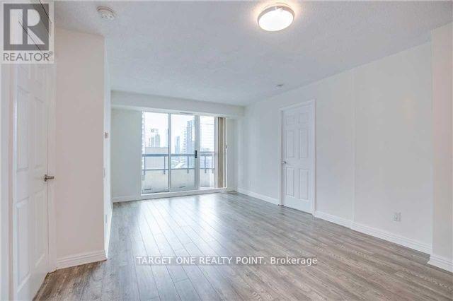 909 - 33 Empress Avenue, Toronto, Ontario  M2N 6Y7 - Photo 9 - C12205222