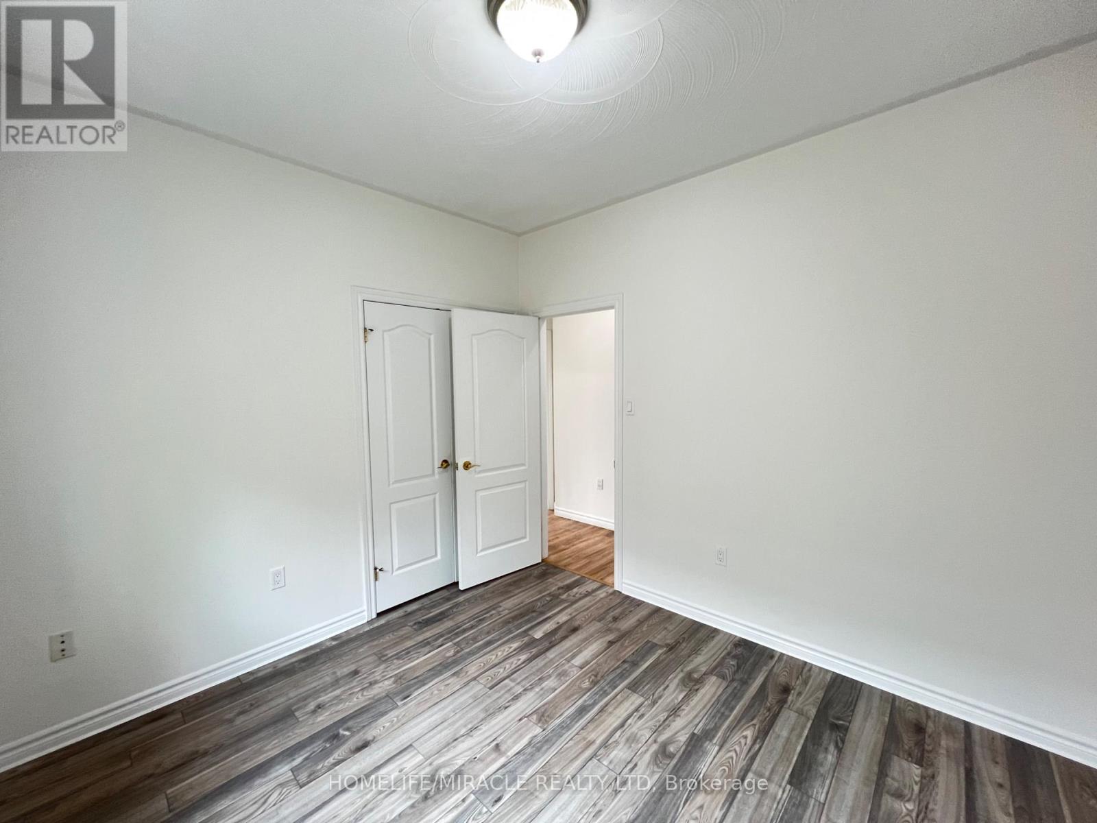 Upper - 30 Dove Crescent, Barrie, Ontario  L4N 7Z3 - Photo 19 - S12205230