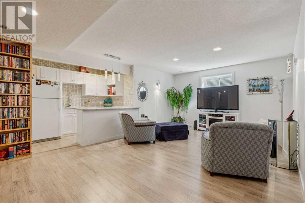 81 Rocky Ridge Close Nw, Calgary, Alberta  T3G 4X1 - Photo 31 - A2217387