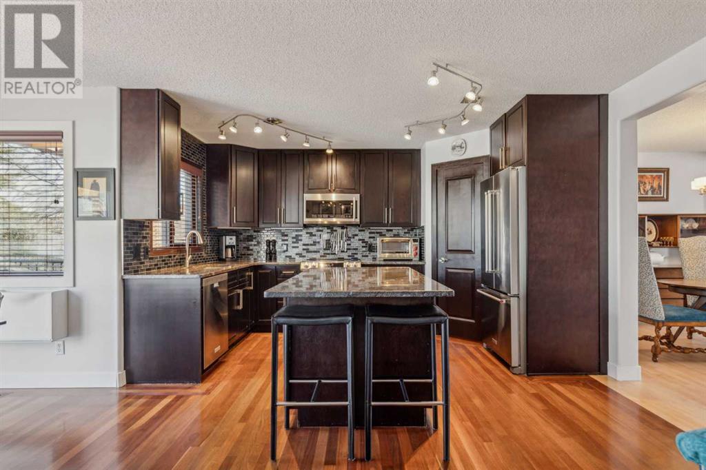 81 Rocky Ridge Close Nw, Calgary, Alberta  T3G 4X1 - Photo 6 - A2217387
