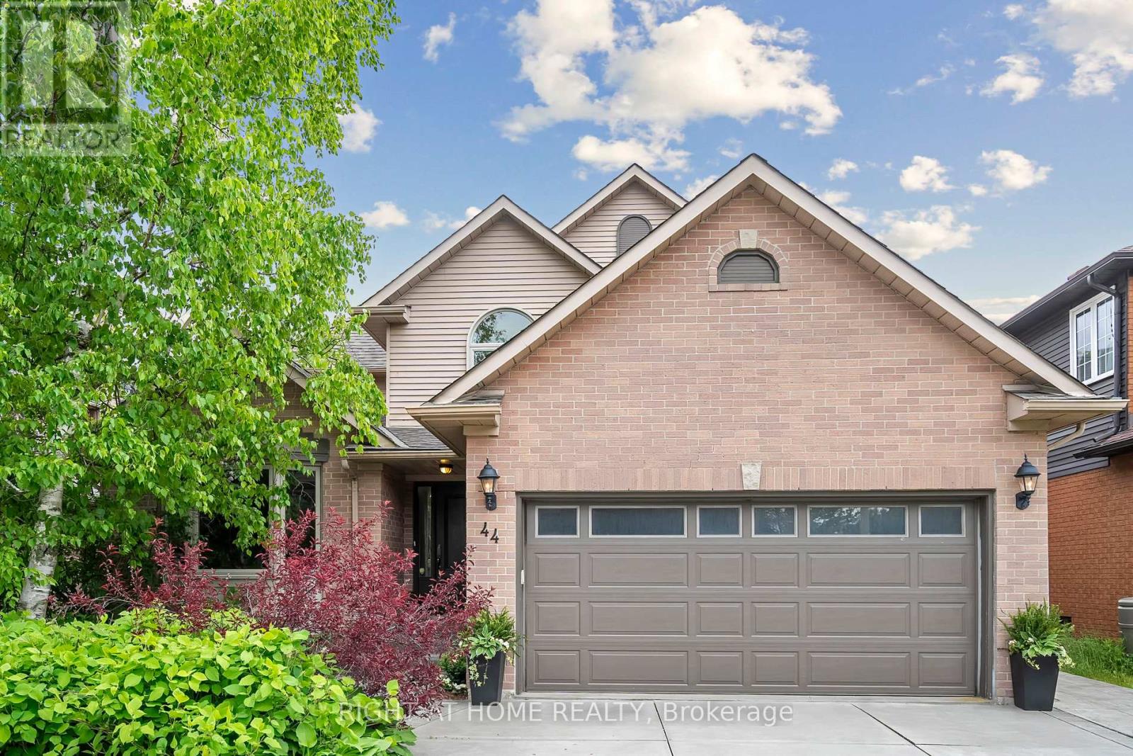 44 Citation Crescent, Hamilton, Ontario  L9K 1H8 - Photo 1 - X12205242