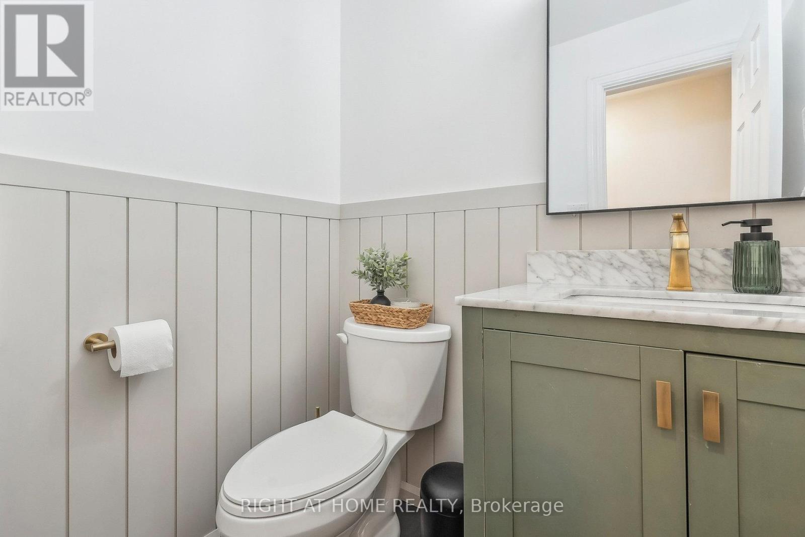 44 Citation Crescent, Hamilton, Ontario  L9K 1H8 - Photo 17 - X12205242