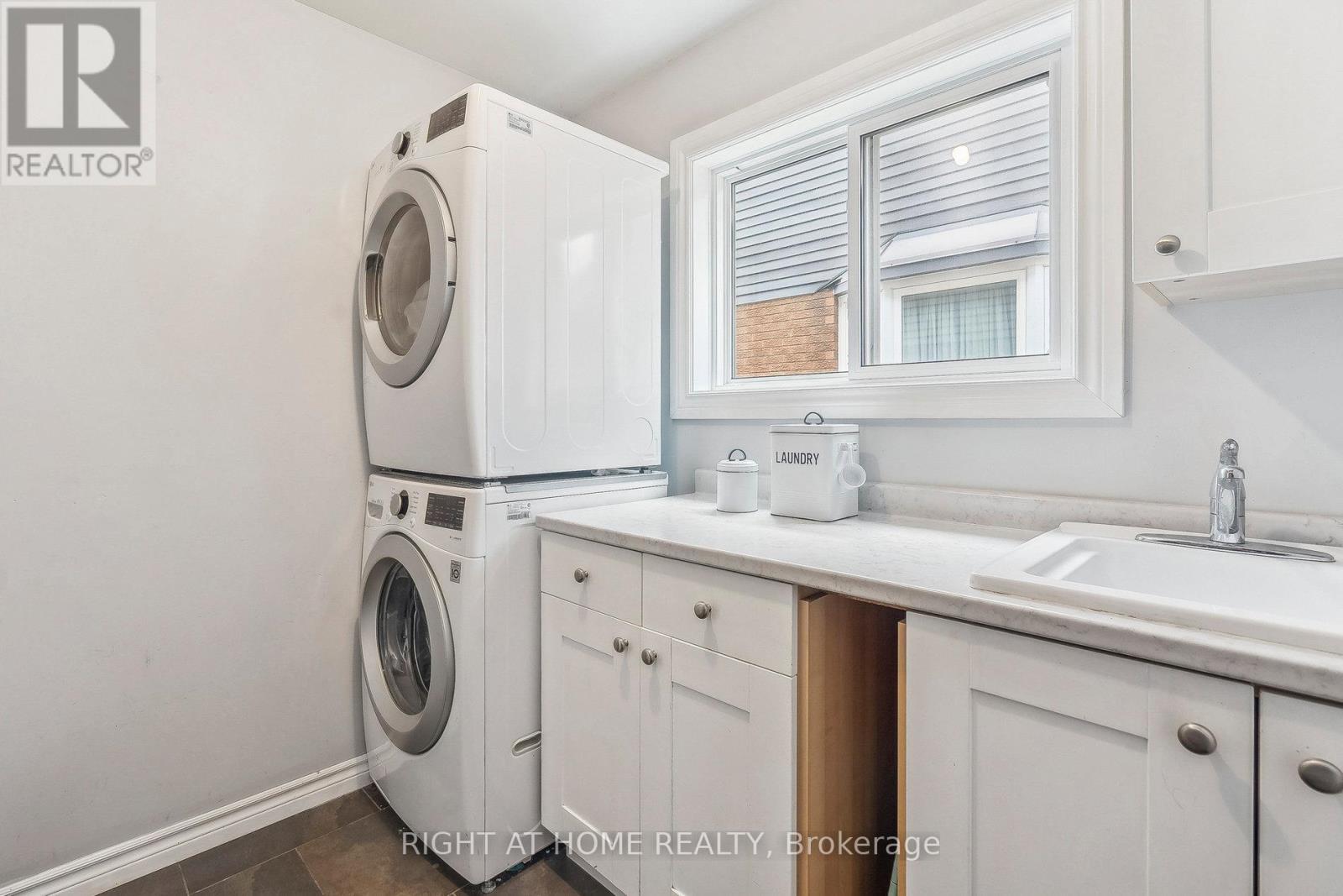 44 Citation Crescent, Hamilton, Ontario  L9K 1H8 - Photo 18 - X12205242