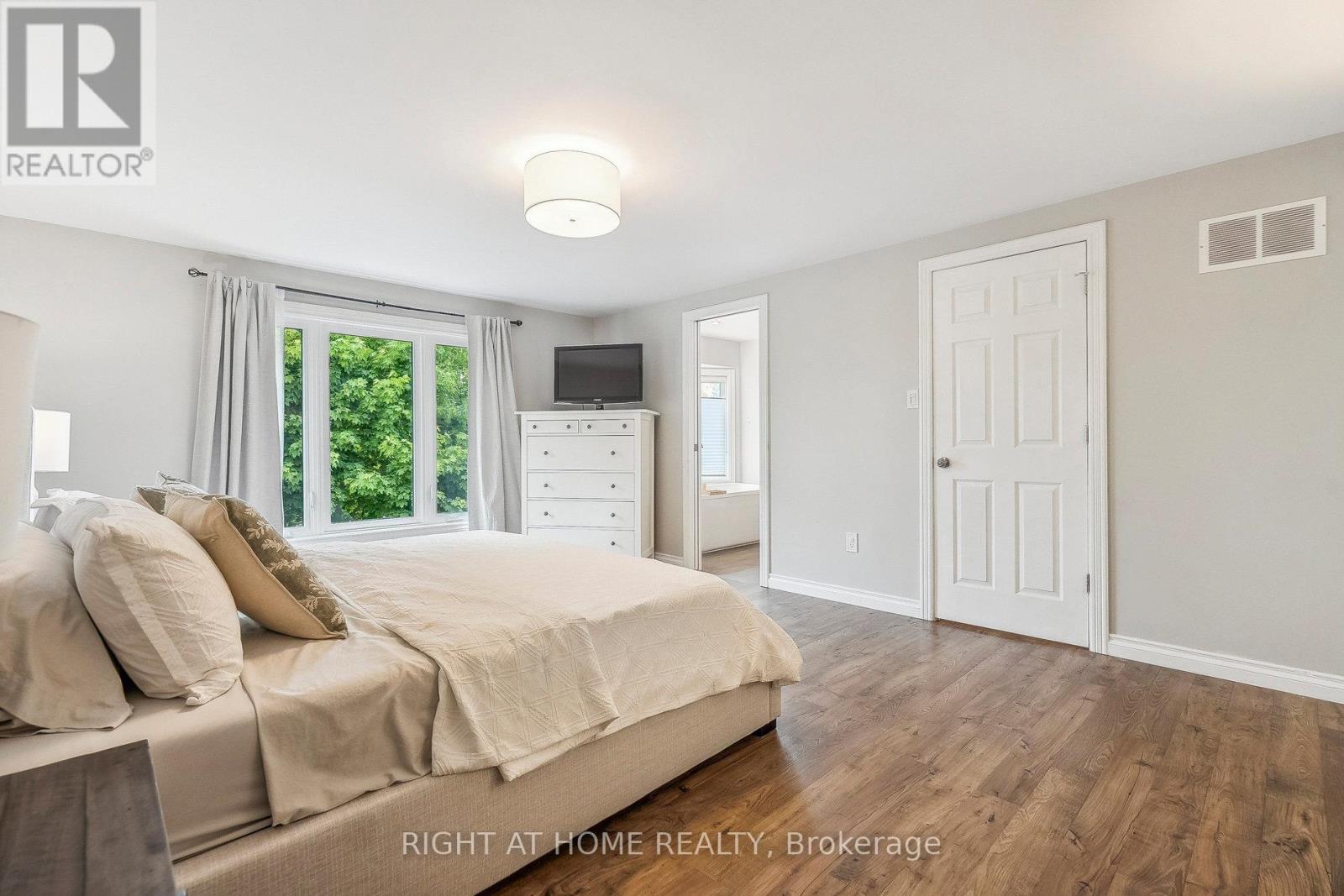 44 Citation Crescent, Hamilton, Ontario  L9K 1H8 - Photo 21 - X12205242