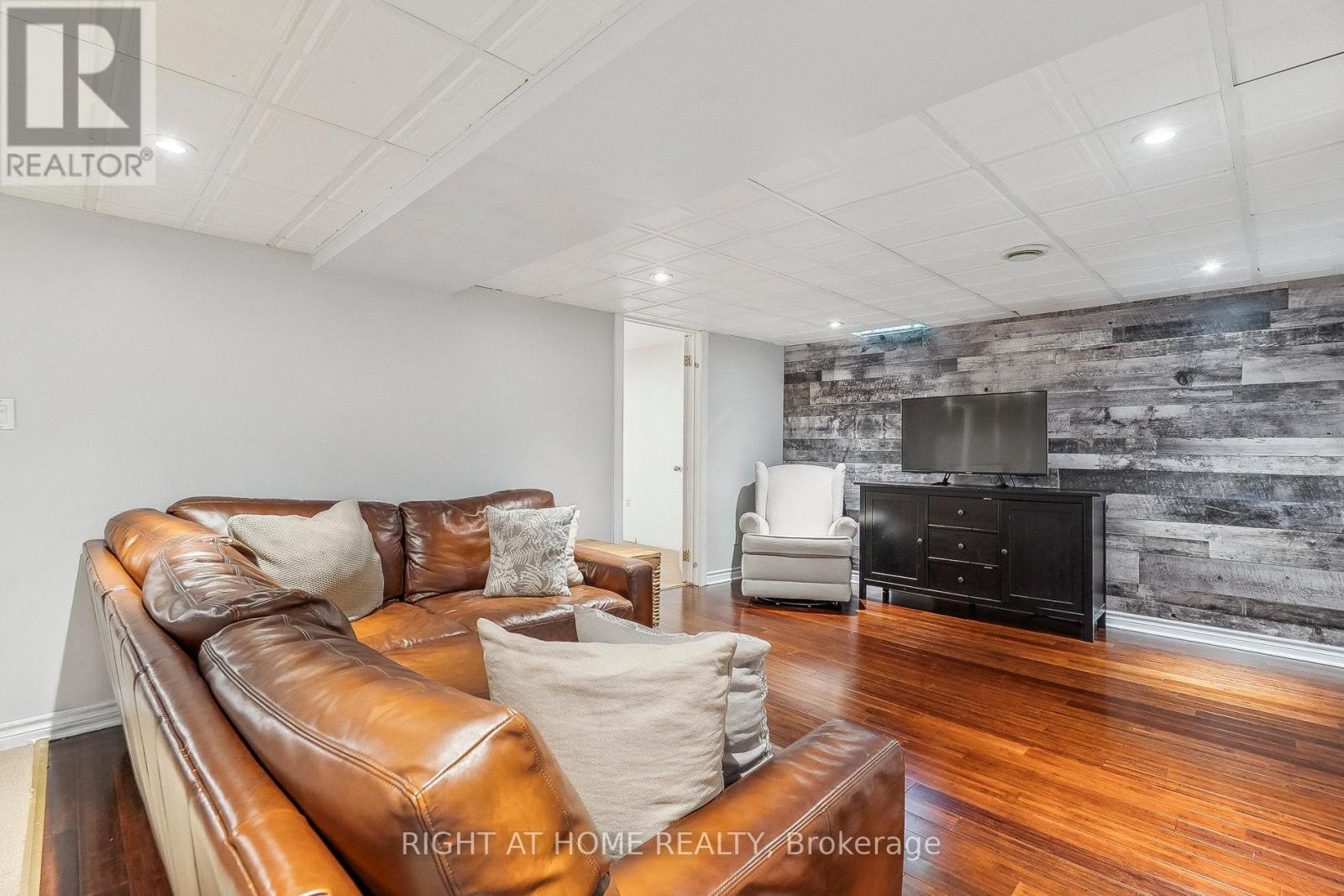 44 Citation Crescent, Hamilton, Ontario  L9K 1H8 - Photo 32 - X12205242