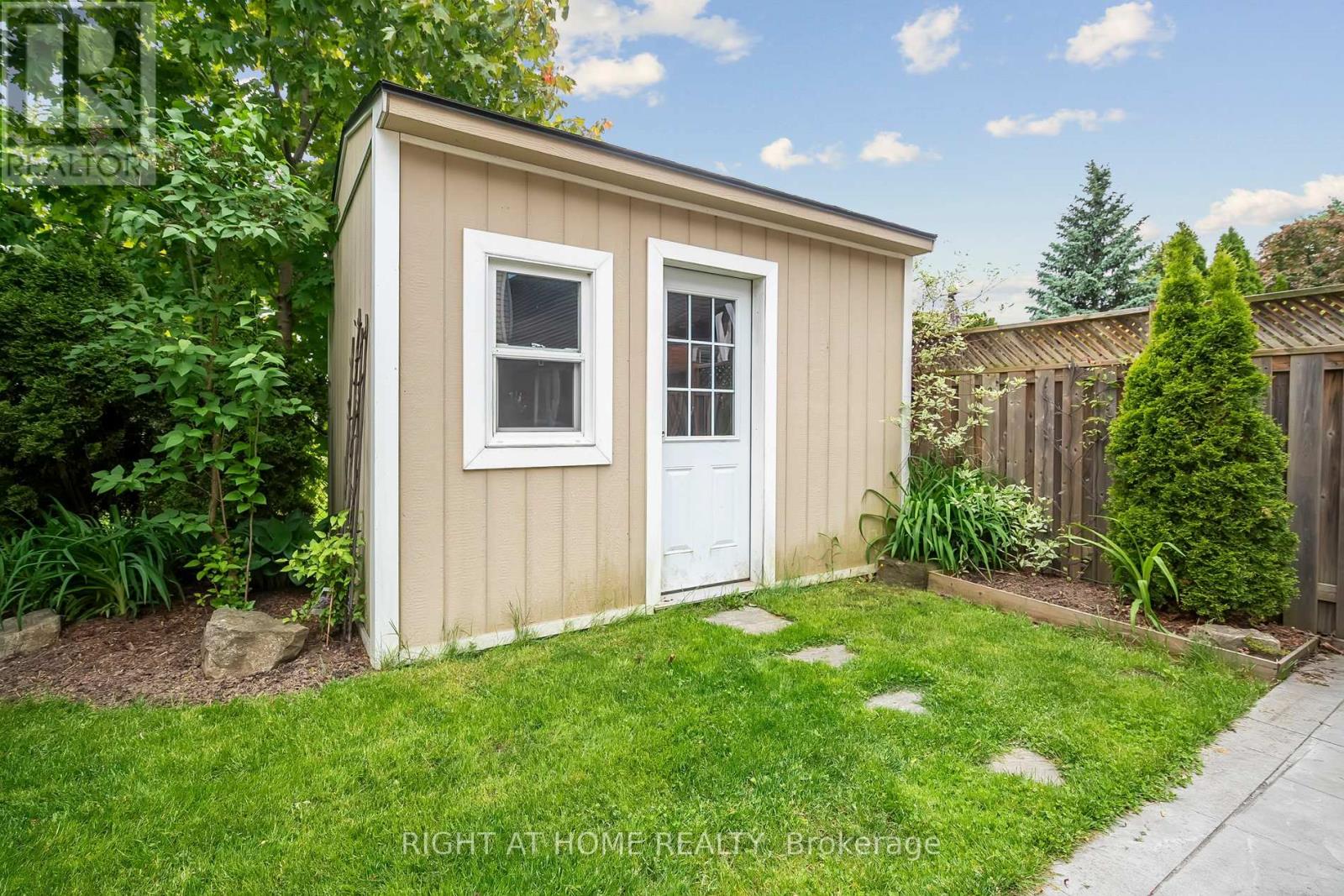 44 Citation Crescent, Hamilton, Ontario  L9K 1H8 - Photo 40 - X12205242