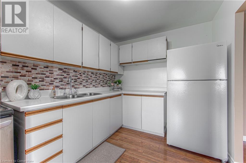1100 Courtland Avenue E Unit# 714, Kitchener, Ontario  N2C 2H9 - Photo 5 - 40732951