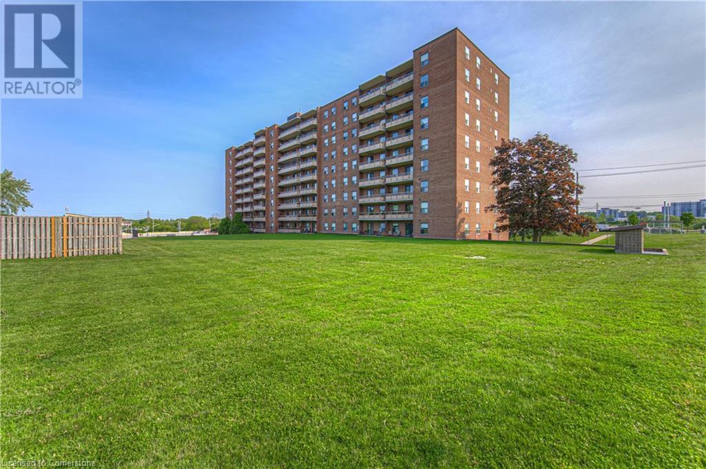 1100 Courtland Avenue E Unit# 714, Kitchener, Ontario  N2C 2H9 - Photo 2 - 40732951