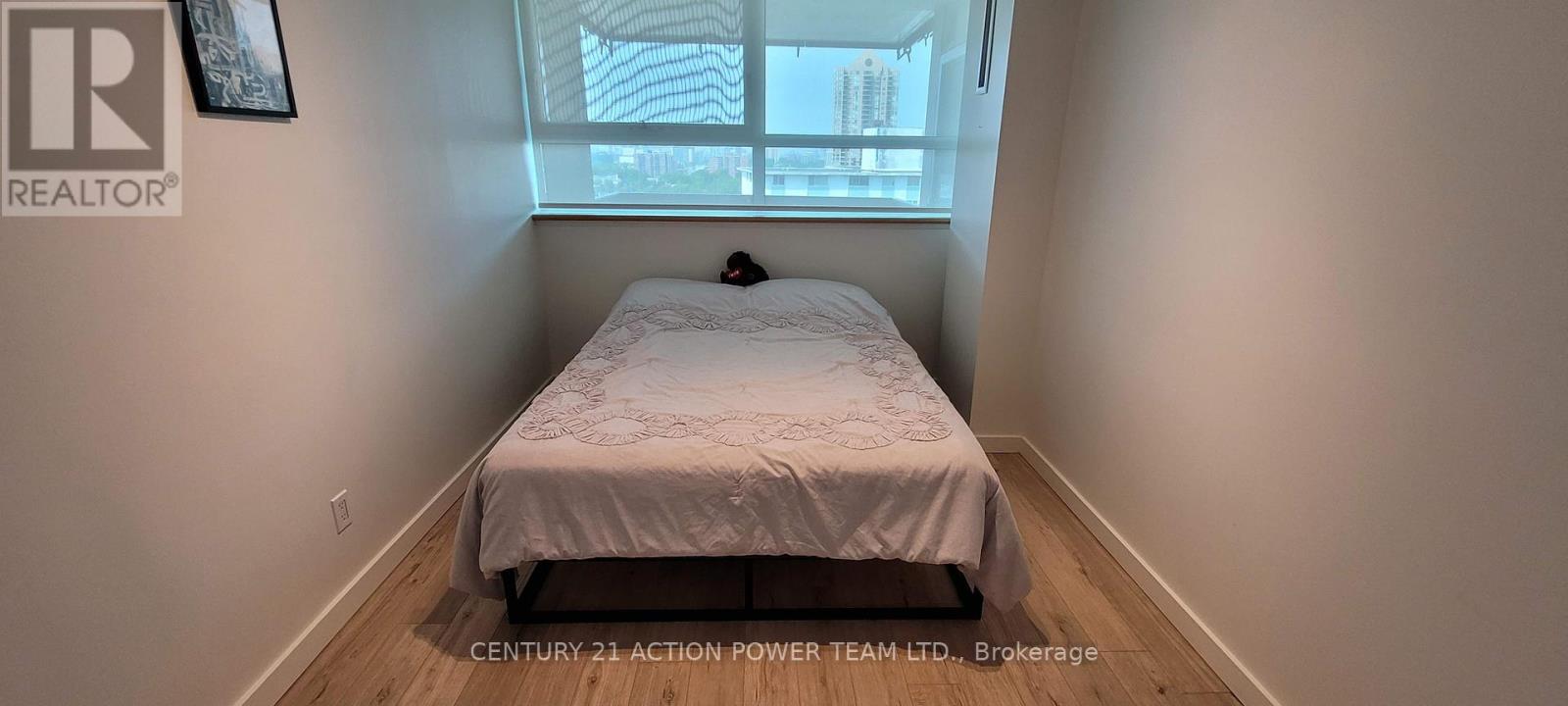 1002 - 555 Brittany Drive, Ottawa, Ontario  K1K 4C5 - Photo 11 - X12205247