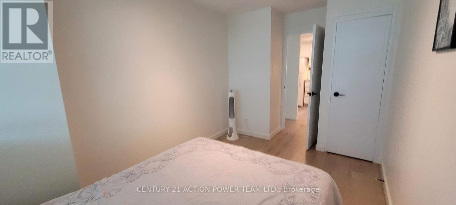 1002 - 555 Brittany Drive, Ottawa, Ontario  K1K 4C5 - Photo 12 - X12205247