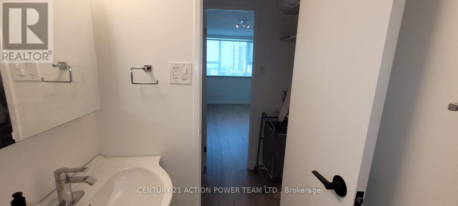 1002 - 555 Brittany Drive, Ottawa, Ontario  K1K 4C5 - Photo 20 - X12205247