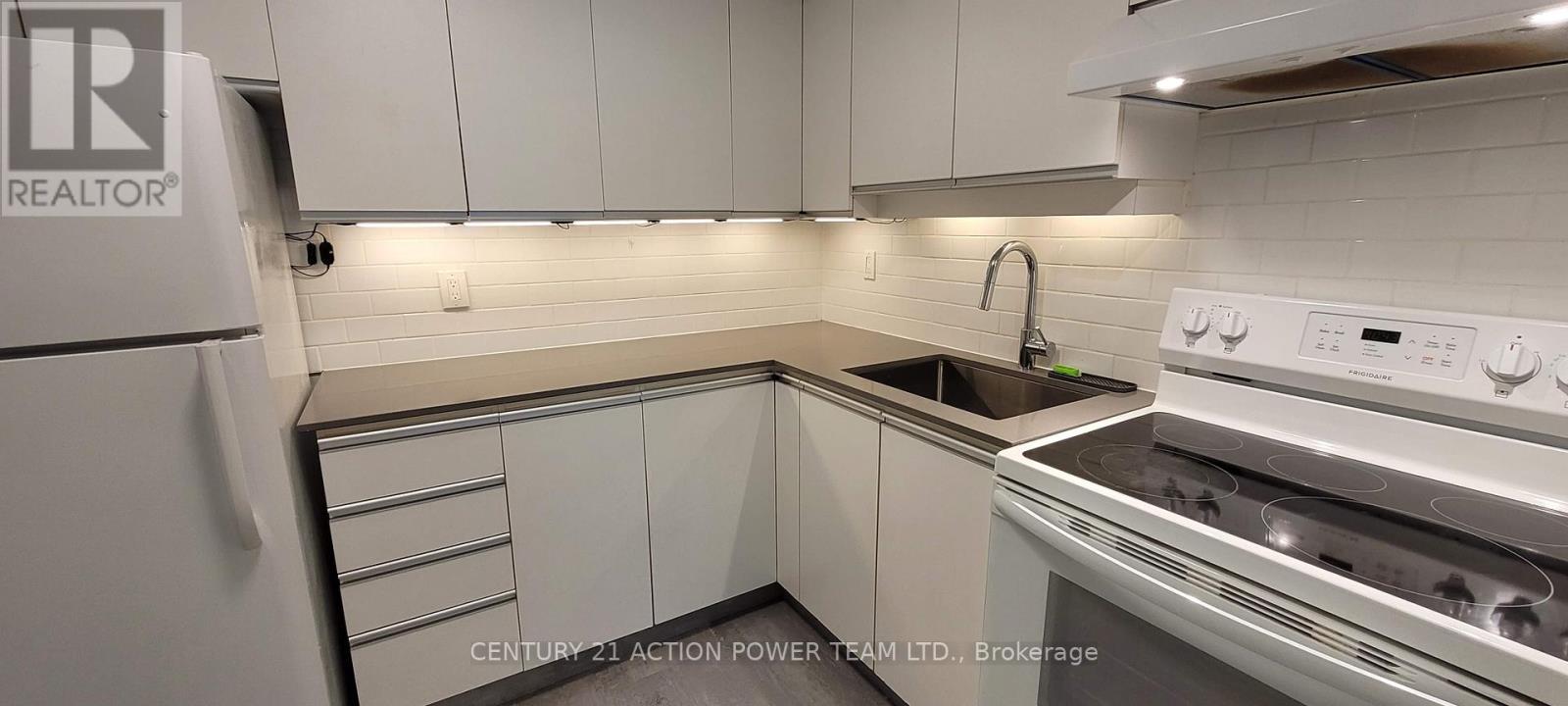 1002 - 555 Brittany Drive, Ottawa, Ontario  K1K 4C5 - Photo 4 - X12205247