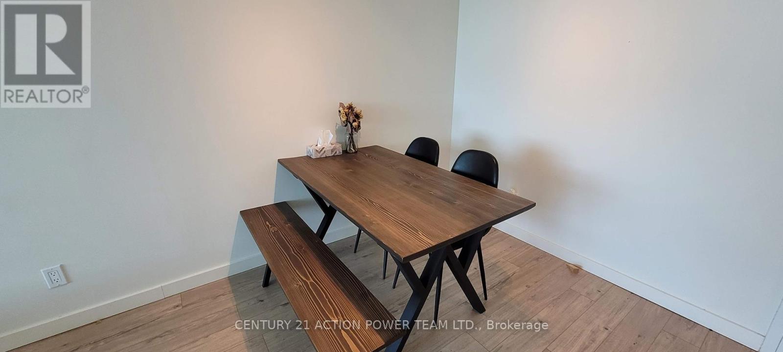 1002 - 555 Brittany Drive, Ottawa, Ontario  K1K 4C5 - Photo 8 - X12205247