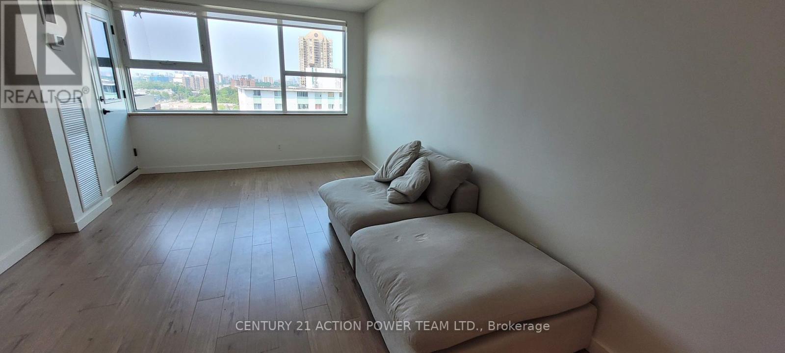 1002 - 555 Brittany Drive, Ottawa, Ontario  K1K 4C5 - Photo 9 - X12205247