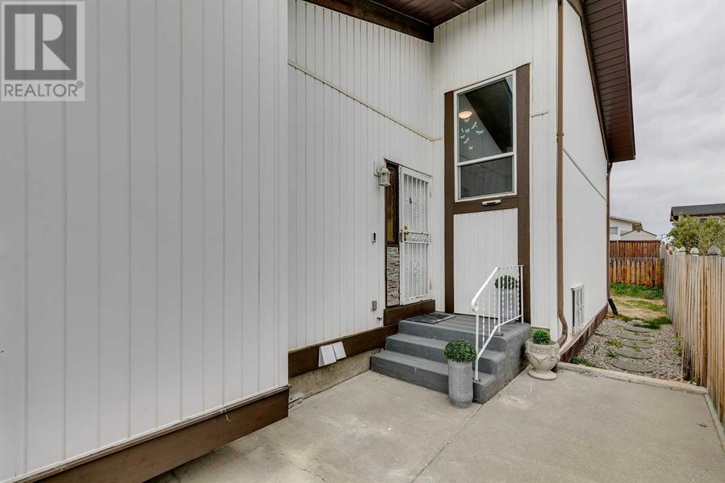 Property at 39 Bedridge Road NE image 2