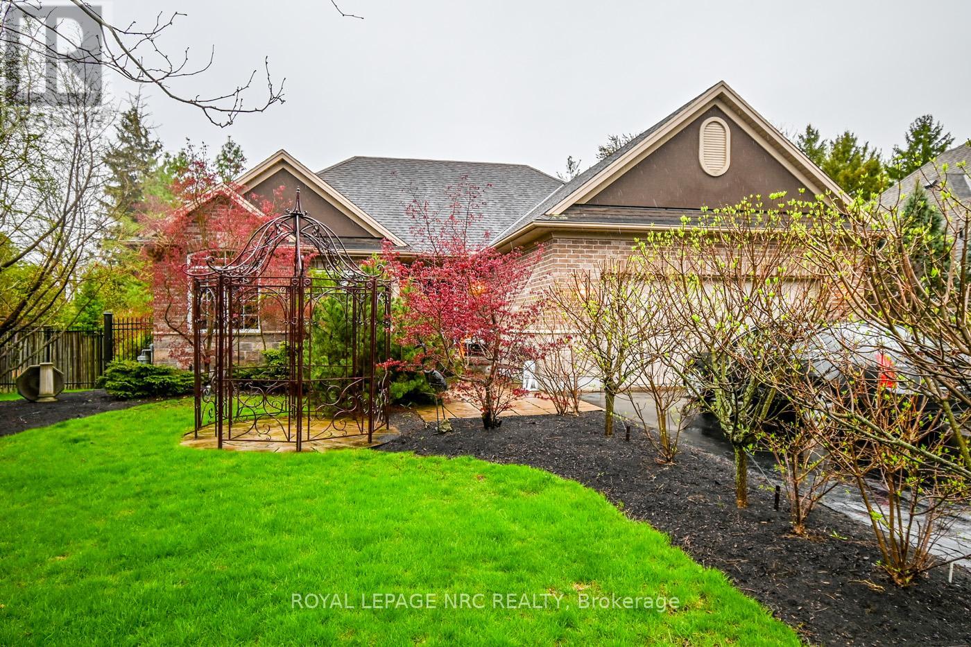Property at 18 MARTHA COURT image 3