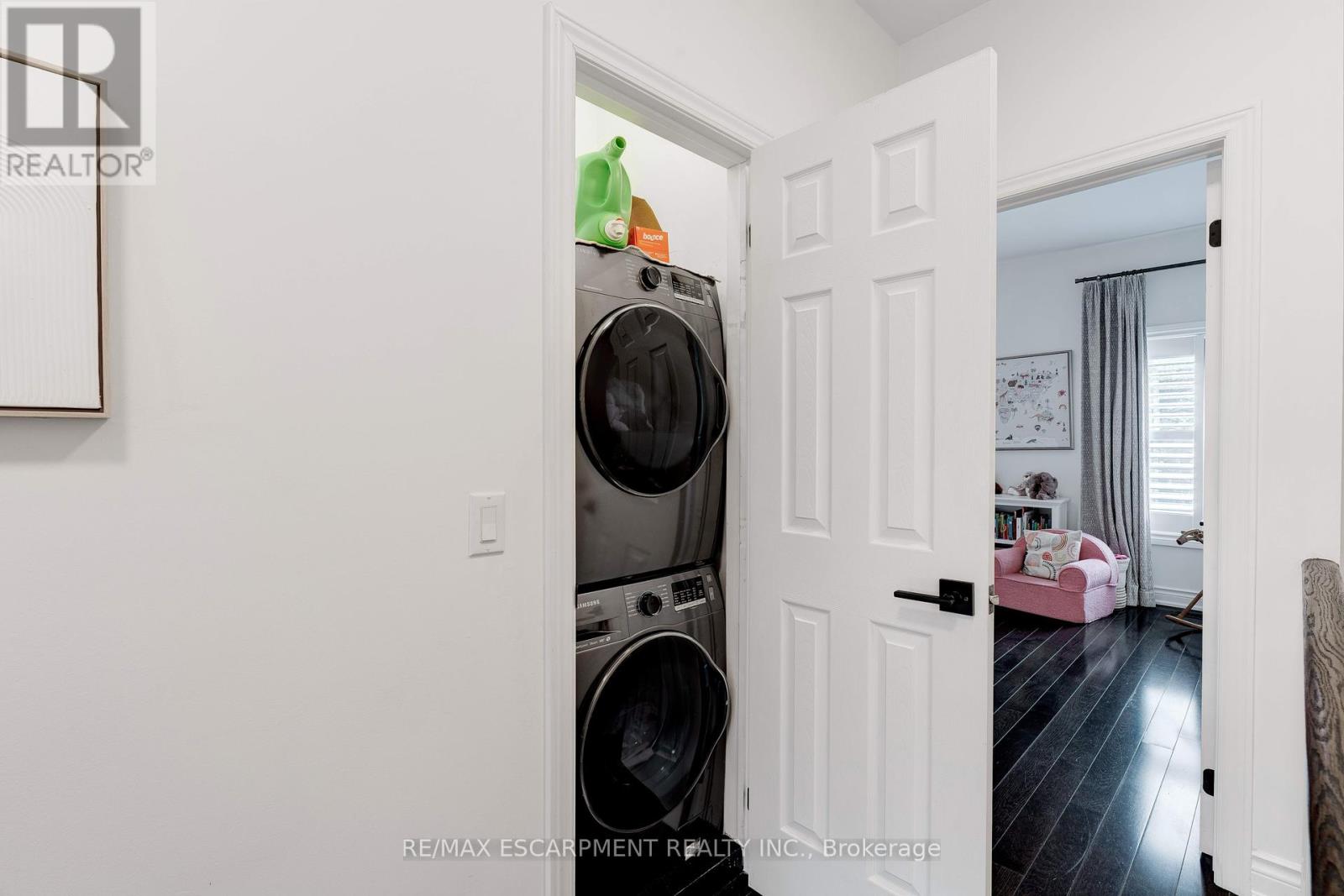 46 Stanley Terrace, Toronto, Ontario  M6J 2R4 - Photo 32 - C12161919