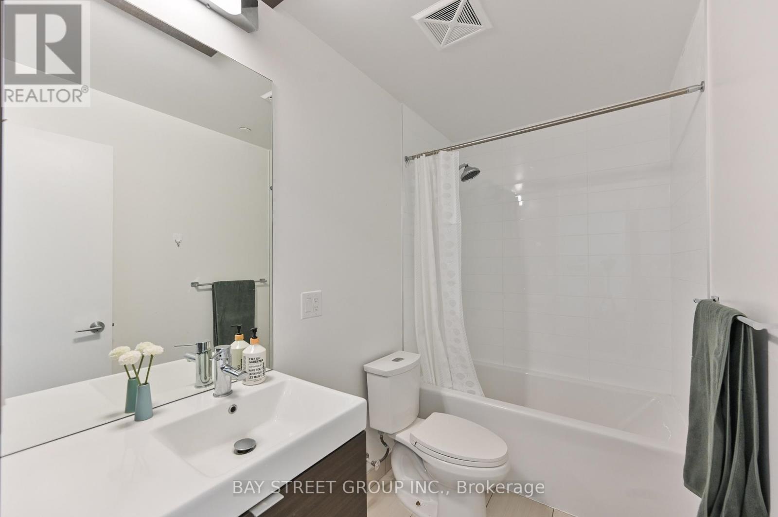 2306 - 62 Forest Manor Road, Toronto, Ontario  M2J 0B6 - Photo 16 - C12205263