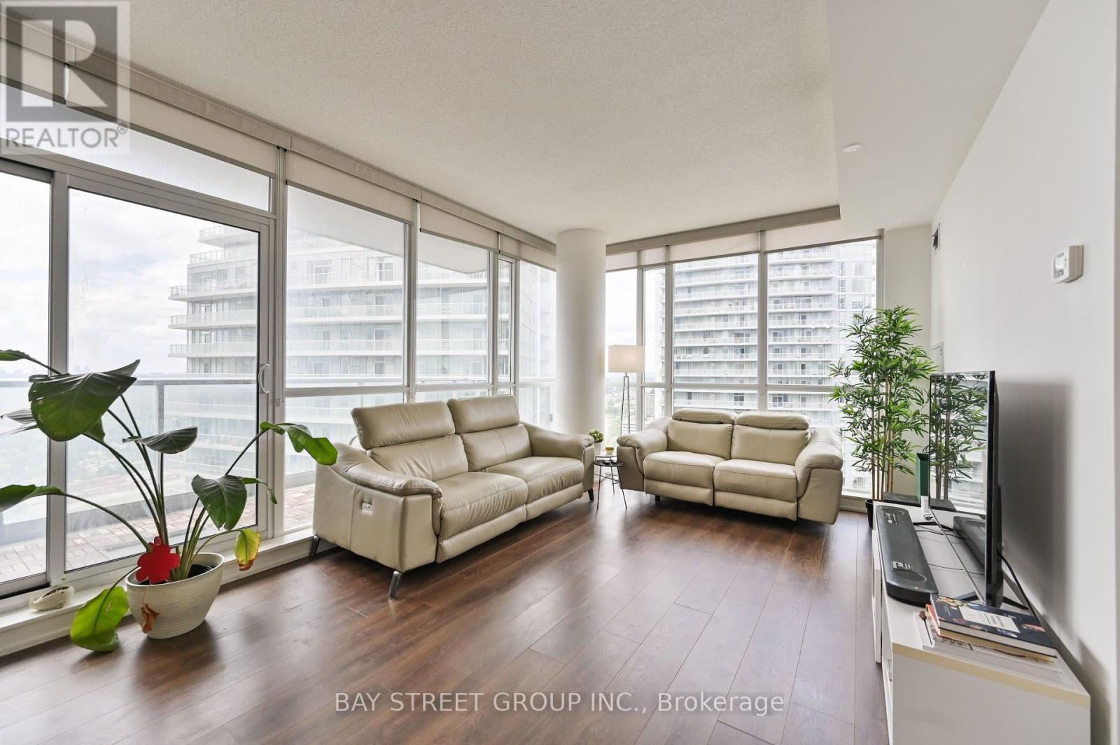2306 - 62 Forest Manor Road, Toronto (Henry Farm), Ontario  M2J 0B6 - Photo 9 - C12205263