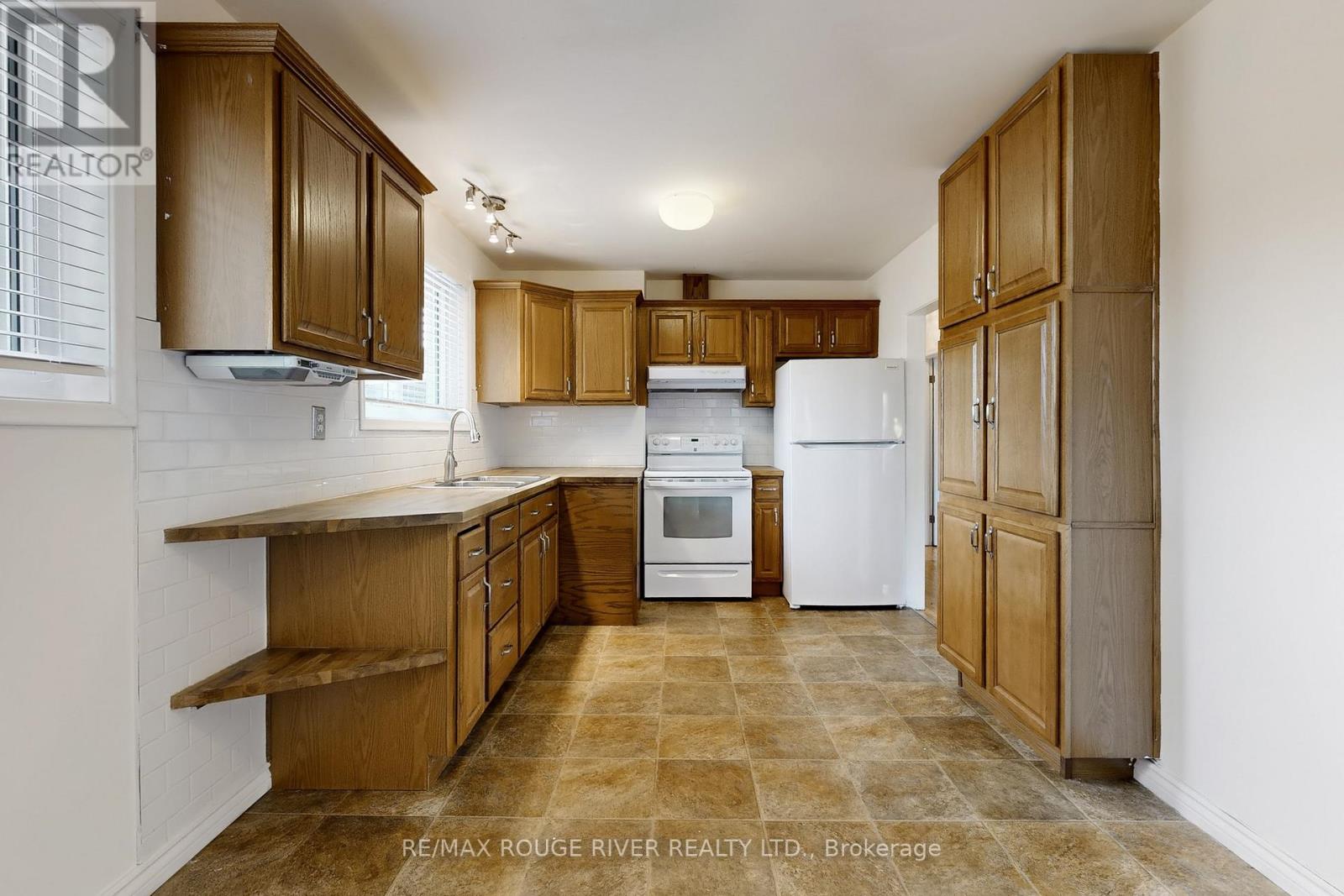 1373 Poprad Avenue, Pickering, Ontario  L1W 1L2 - Photo 11 - E12194949