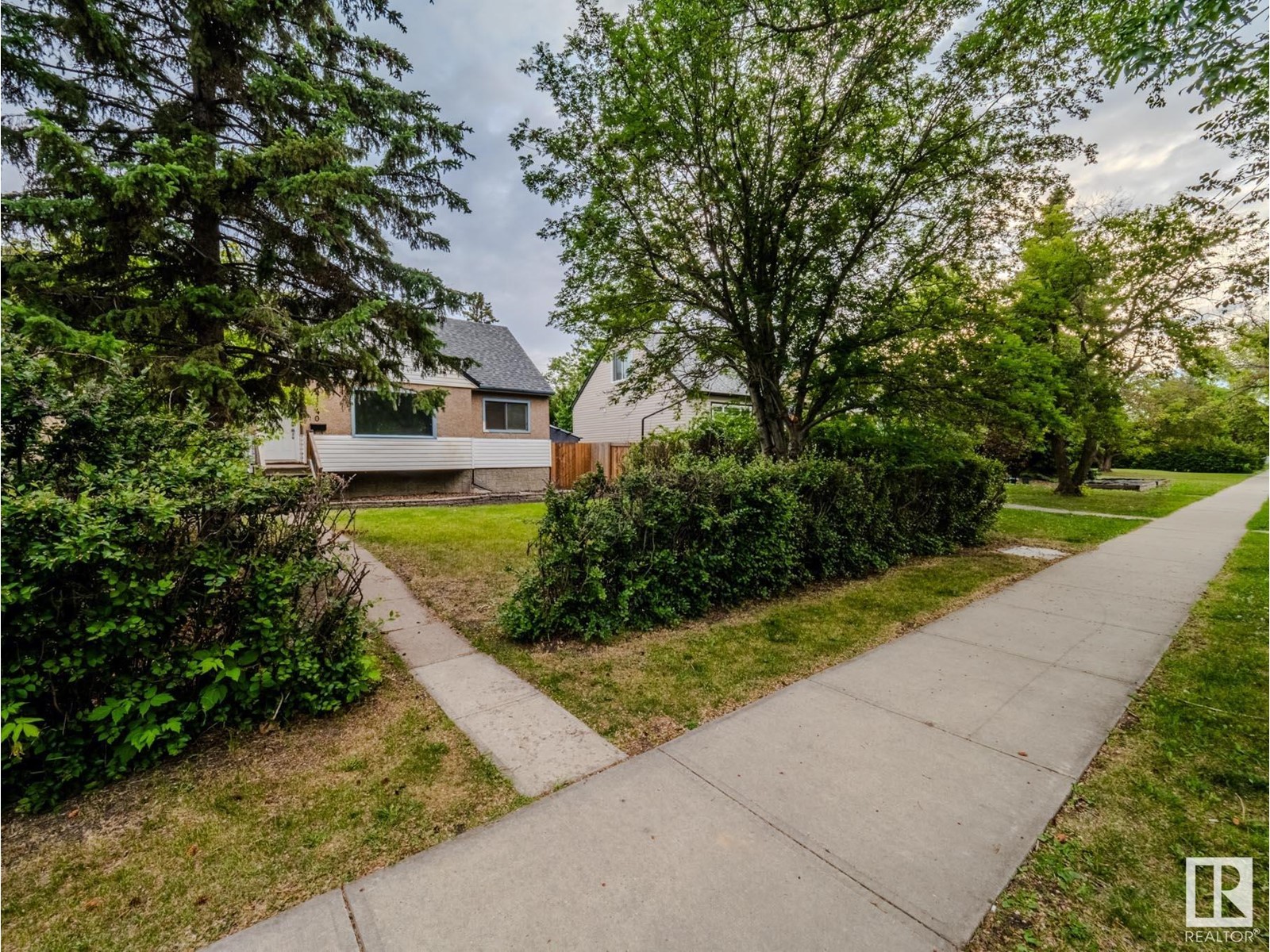 7740 76 Av Nw, Edmonton, Alberta  T6C 0H4 - Photo 48 - E4441199