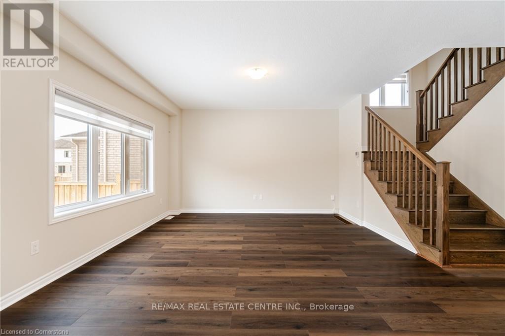 37 Pace Avenue, Brantford, Ontario  N3S 0J2 - Photo 10 - X12205256