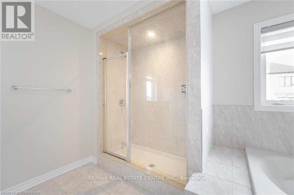 37 Pace Avenue, Brantford, Ontario  N3S 0J2 - Photo 29 - X12205256