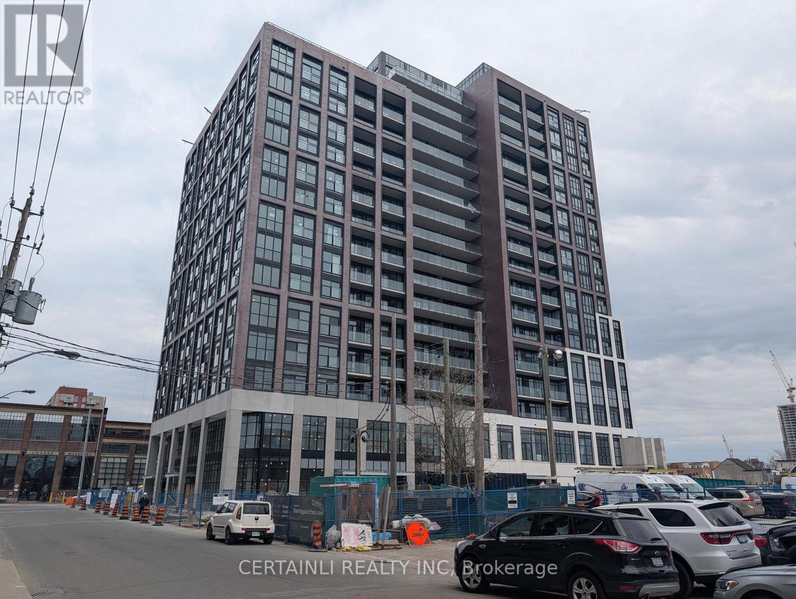 307 - 181 STERLING STREET, Toronto, Ontario
