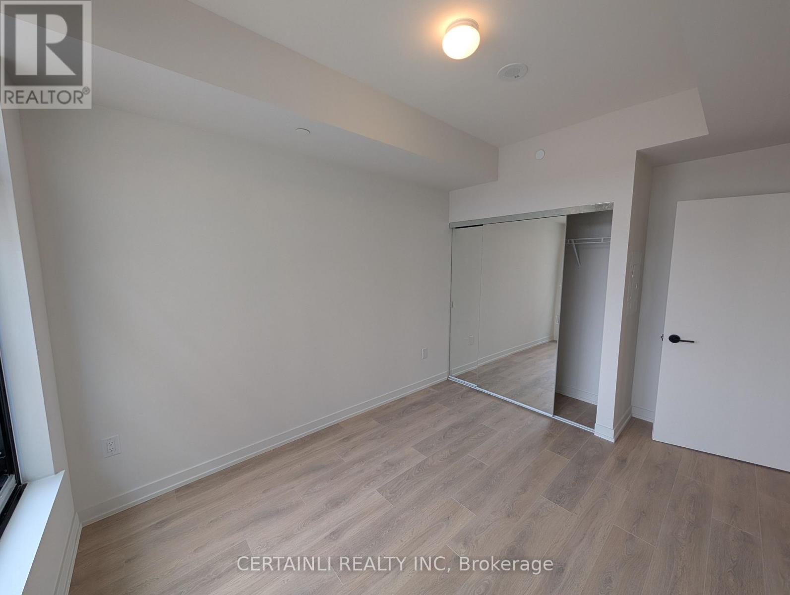 307 - 181 Sterling Street, Toronto, Ontario  M6R 2B2 - Photo 8 - C12205270
