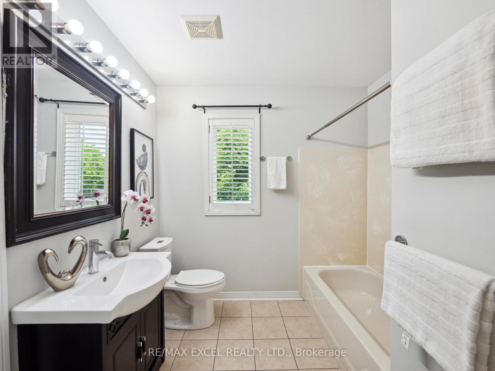 126 Worthing Avenue, Markham, Ontario  L3S 4K1 - Photo 16 - N12204470