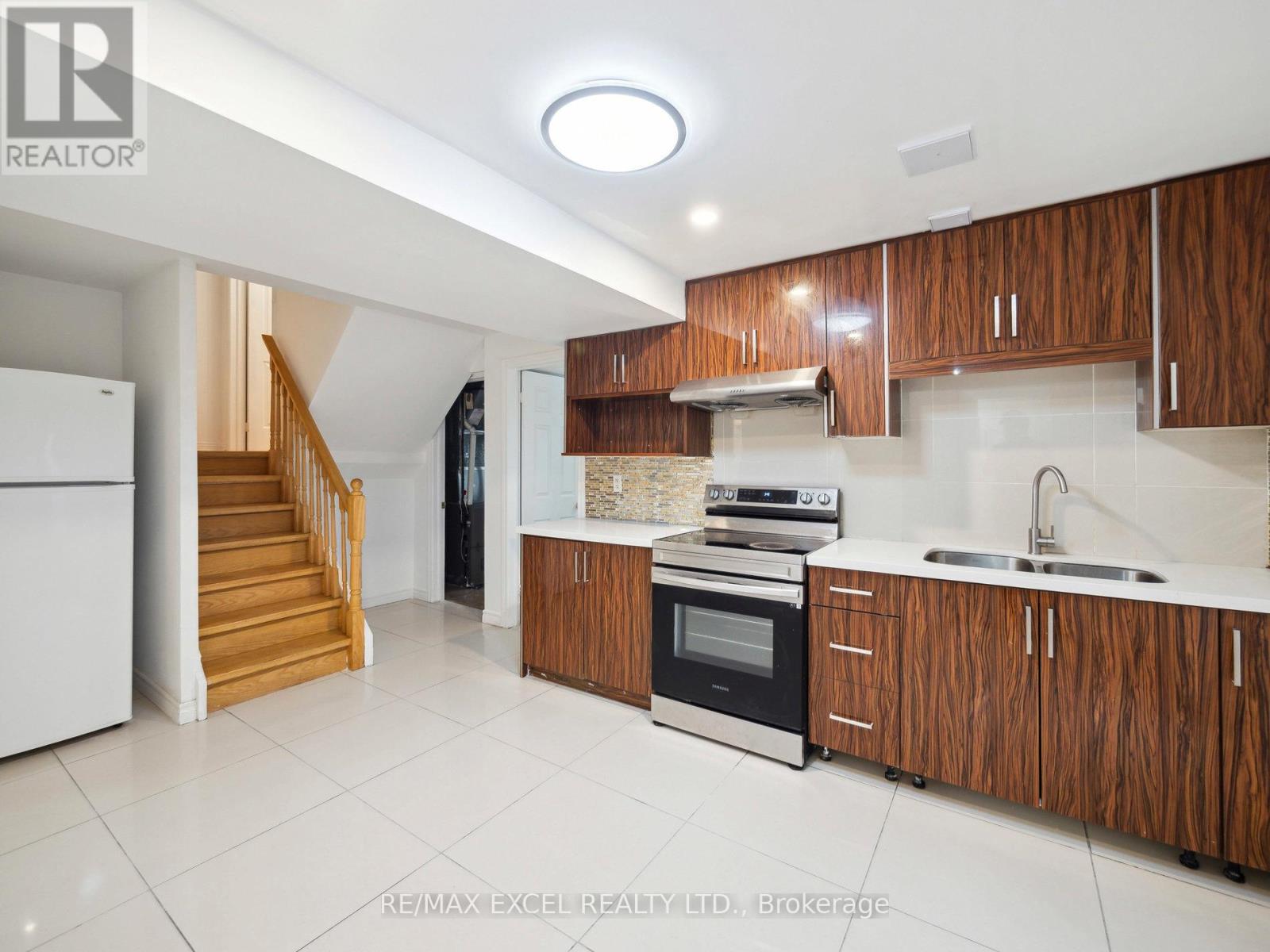 126 Worthing Avenue, Markham, Ontario  L3S 4K1 - Photo 15 - N12204470