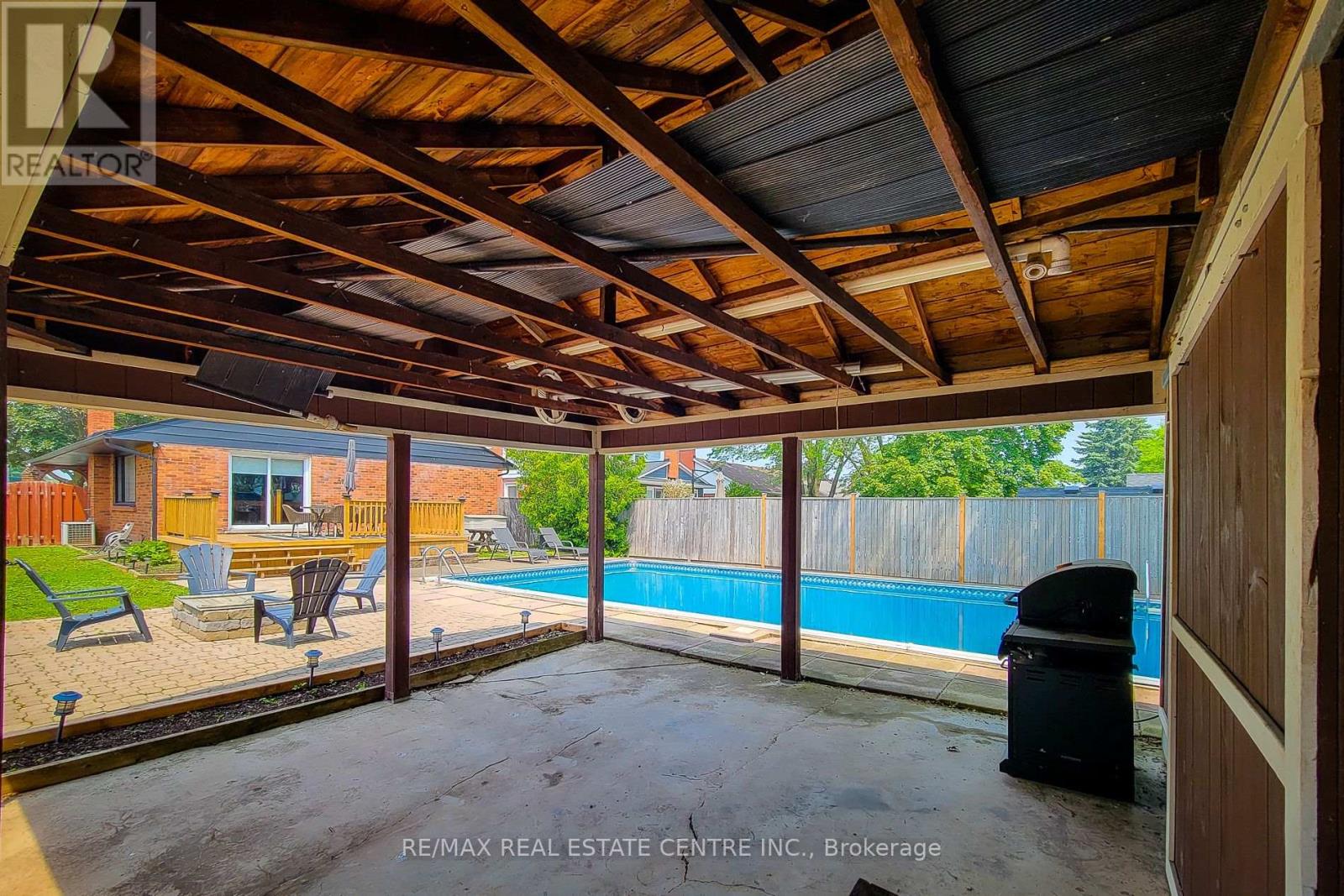 38 Stewart Street, Grimsby (Grimsby Beach), Ontario  L3M 3M8 - Photo 43 - X12149247