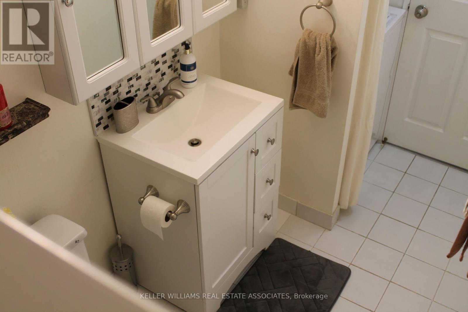 1104 - 50 Kingsbridge Garden Circle, Mississauga, Ontario  L5R 1Y2 - Photo 19 - W12157341