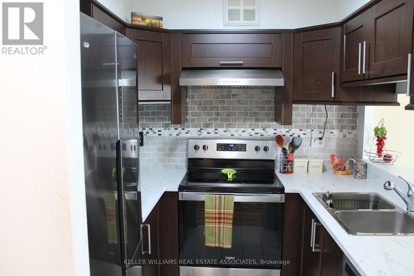 1104 - 50 Kingsbridge Garden Circle, Mississauga, Ontario  L5R 1Y2 - Photo 13 - W12157341