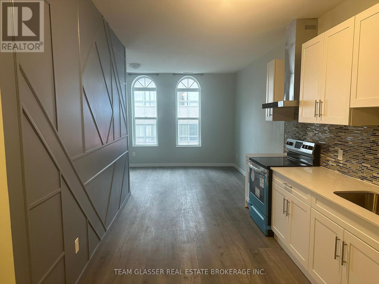 6 - 362 Richmond Street, London East, Ontario  N6A 3C3 - Photo 1 - X12205292