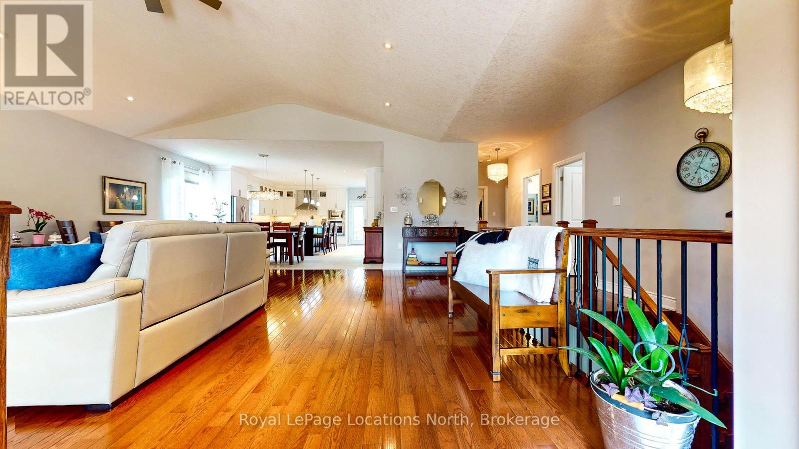 55 34th Street N, Wasaga Beach, Ontario  L9Z 2C2 - Photo 12 - S12194324