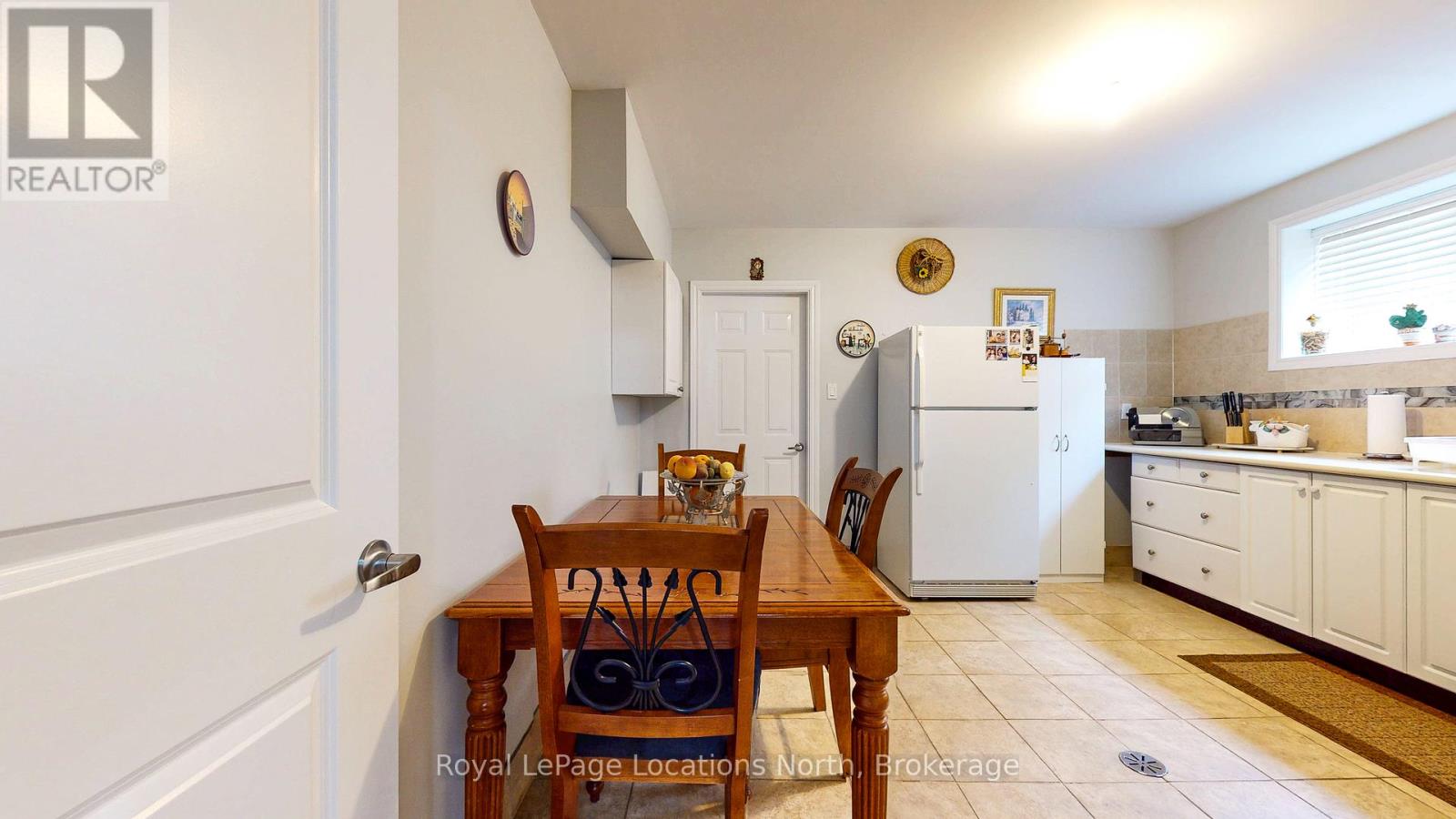 55 34th Street N, Wasaga Beach, Ontario  L9Z 2C2 - Photo 46 - S12194324