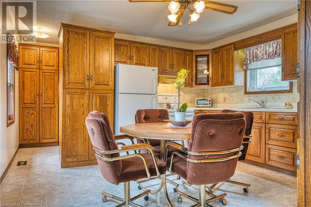 190 Elm Avenue N, Listowel, Ontario  N4W 3E7 - Photo 10 - 40726869