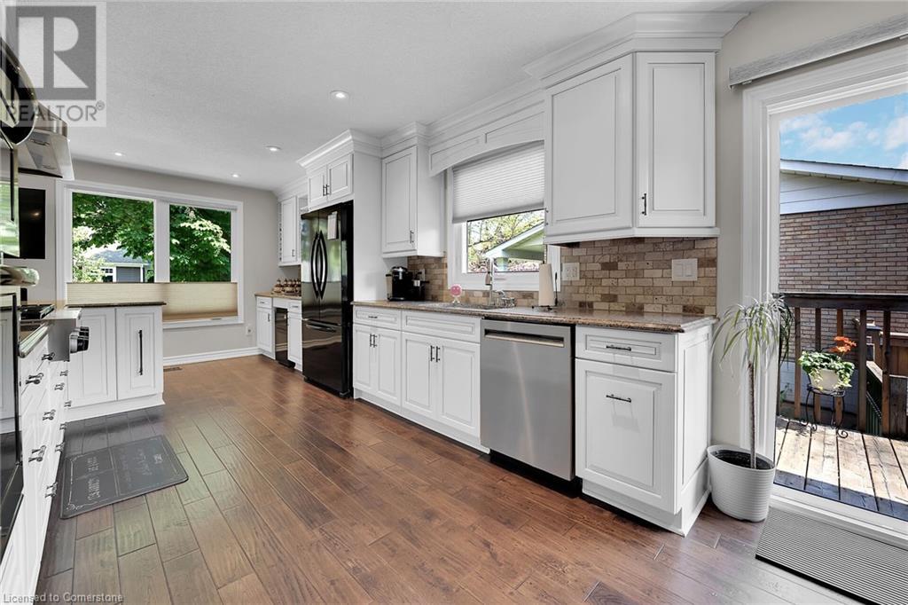 22 Nelson Street, Waterdown, Ontario  L0R 2H0 - Photo 12 - 40735258